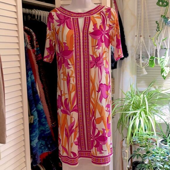 Maggie London Shift Dress - Picture 1 of 5